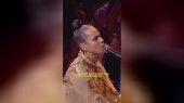 年尾宜听经典。#AliciaKeys 迪拜世博会演唱会最新现场,献唱经典单曲#IfIAintGotYou#Alicia Keys