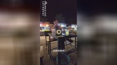 《走了你还有谁》原唱现身老挝大排档